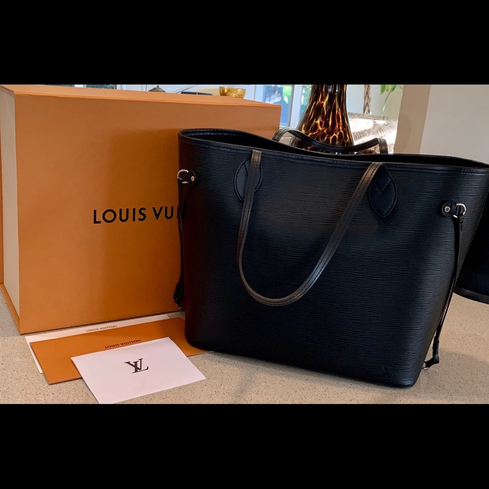 ❌SOLD❌-Louis Vuitton Noir Epi Leather Neverfull MM